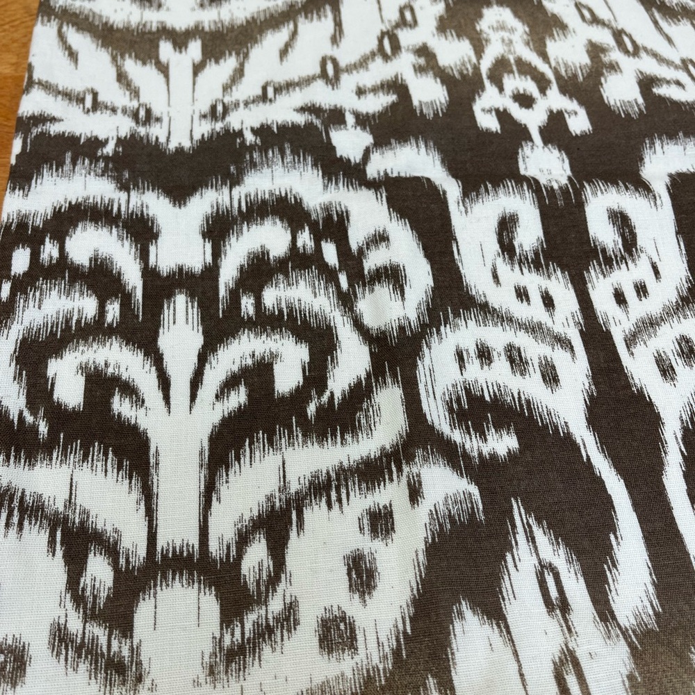 Pair of Pottery Barn Valencia Pillow Covers - Picture 6 of 7